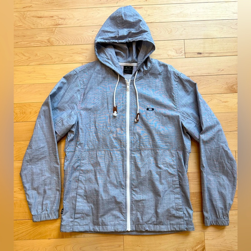Oakley lightweight jacket size L
